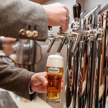 & Taferne فندق سخلادميخ