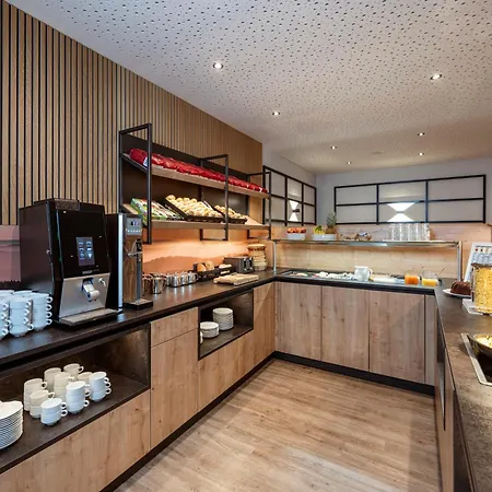 & Taferne 3* سخلادميخ