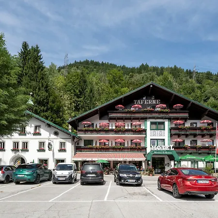 Hotel & Taferne 3*