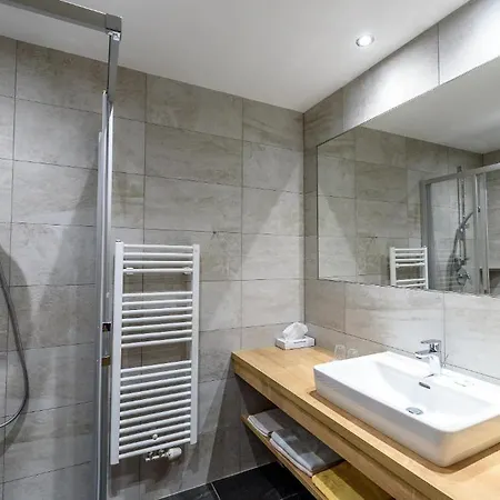 & Taferne Hotel 3*